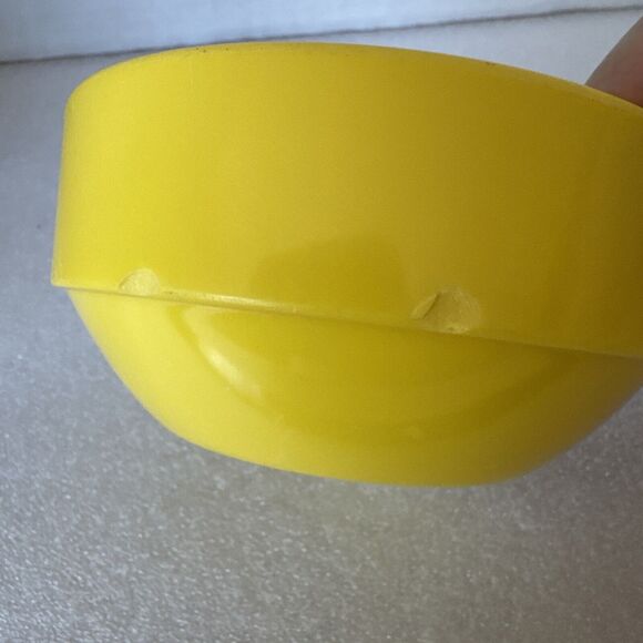 Vintage Dallas Ware Yellow Soup Cereal Bowl Set of 2 Bowls Stackable 4.25” - Picture 3 of 8